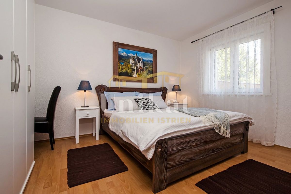 Hiša v okolici Poreča, 3 spalnice, mirna lokacija